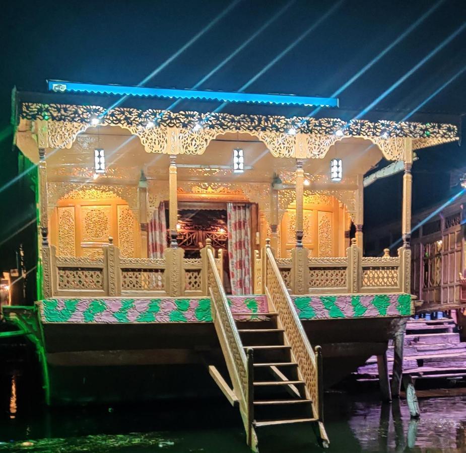 Royal Houseboat Hotel Srinagar  Luaran gambar